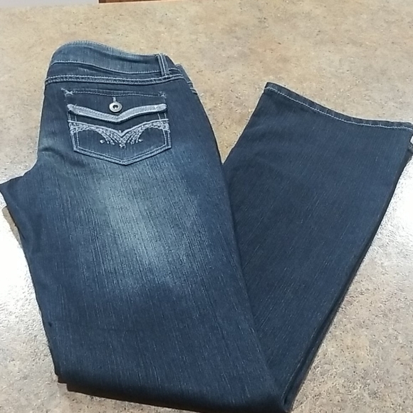 SO Denim - 🦋sale🦋NWOT  size 9 stretchy jeans